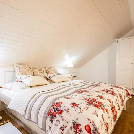 Pod Sixovkou Holiday home *